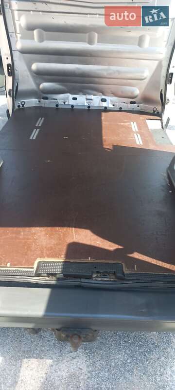 Минивэн Opel Vivaro 2011 в Снятине