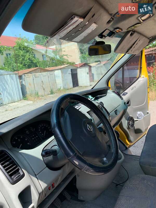 Грузовой фургон Opel Vivaro 2004 в Одессе