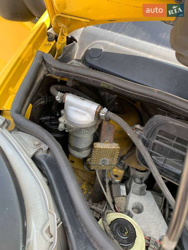 Грузовой фургон Opel Vivaro 2004 в Одессе