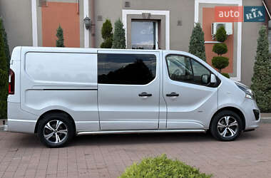 Мінівен Opel Vivaro 2015 в 