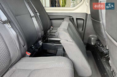 Мінівен Opel Vivaro 2015 в 
