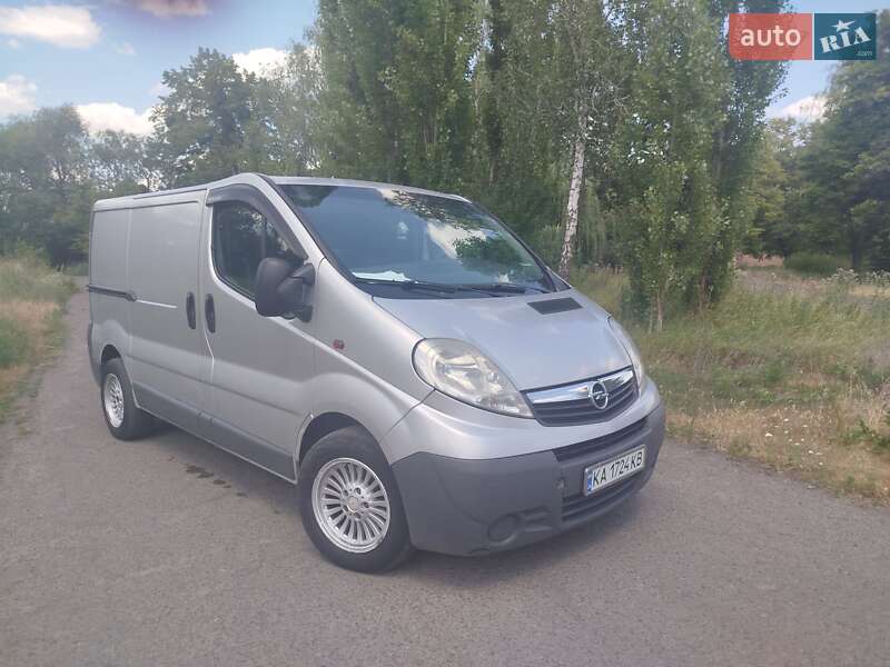 Вантажний фургон Opel Vivaro 2007 в Шполі