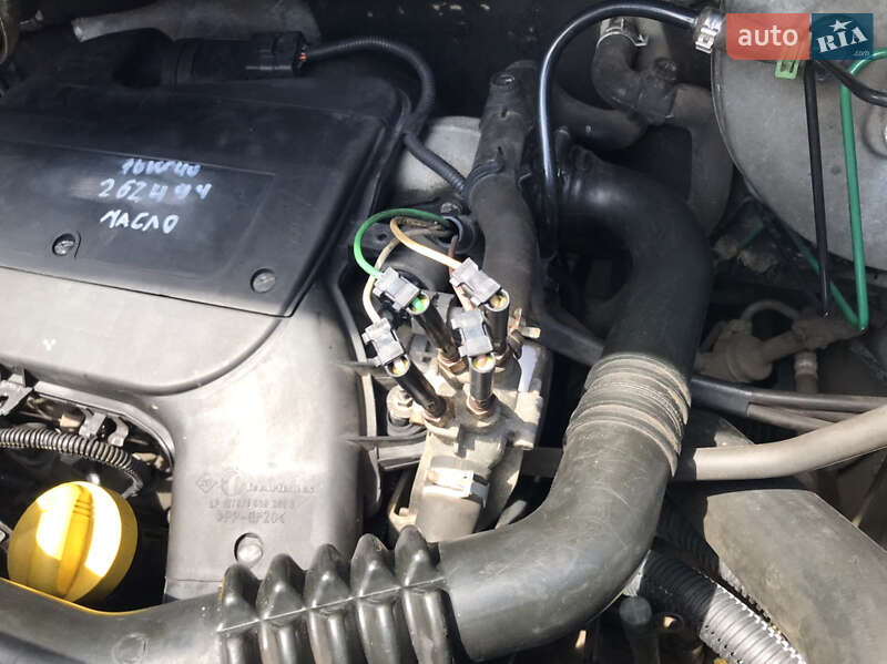 Минивэн Opel Vivaro 2006 в Луцке