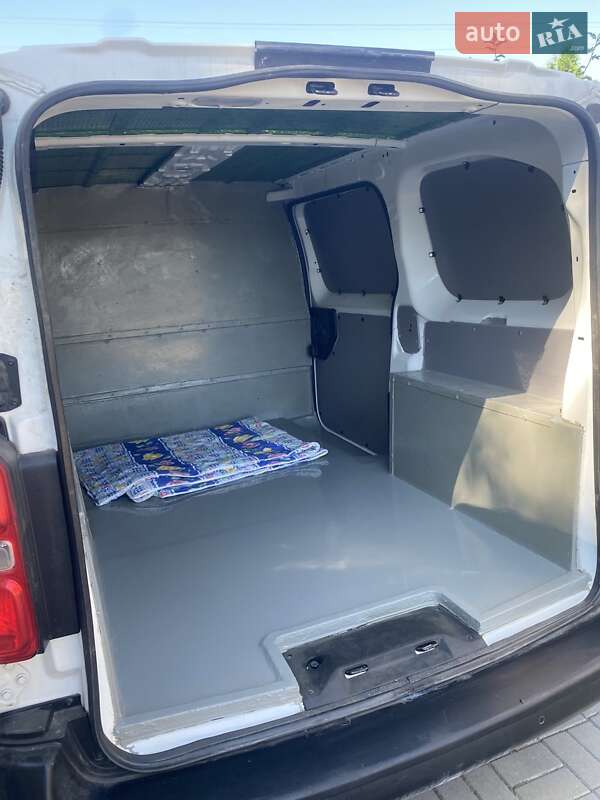 Грузовой фургон Opel Vivaro 2020 в Староконстантинове