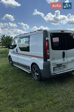 Минивэн Opel Vivaro 2003 в 