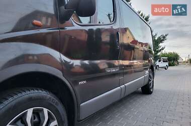 Минивэн Opel Vivaro 2007 в 