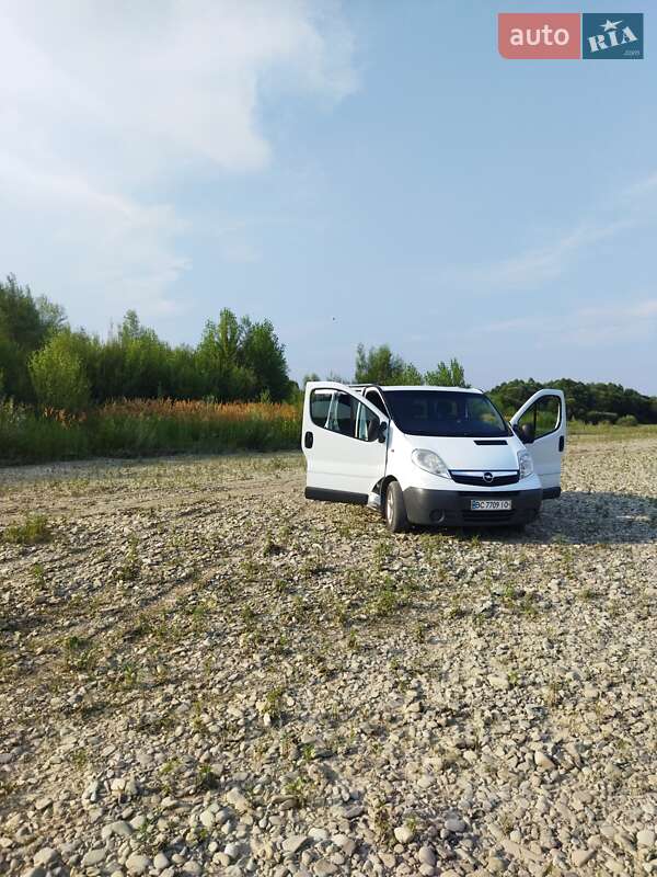 Мінівен Opel Vivaro 2007 в Стрию