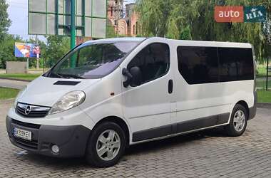 Минивэн Opel Vivaro 2011 в Каменец-Подольском
