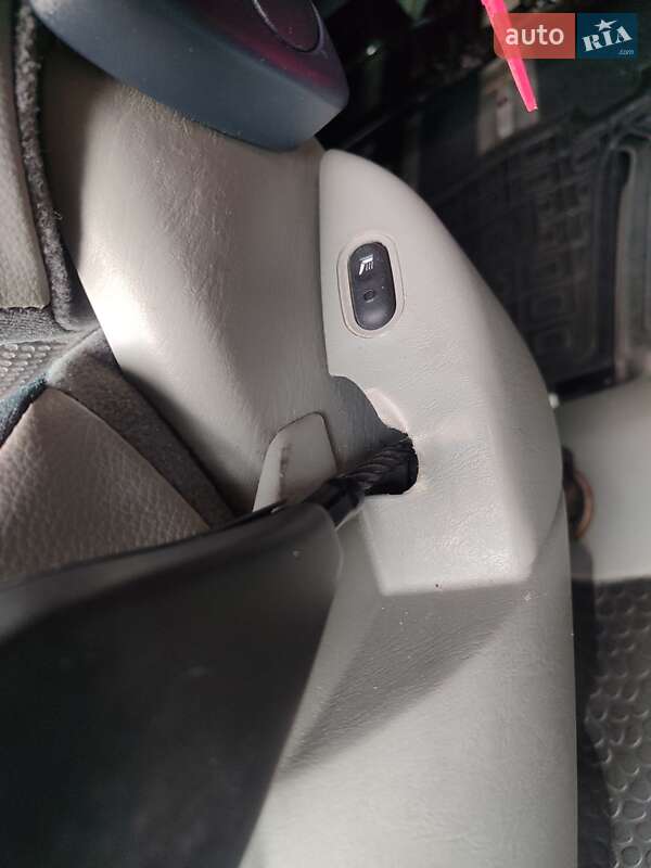 Минивэн Opel Vivaro 2011 в Каменец-Подольском