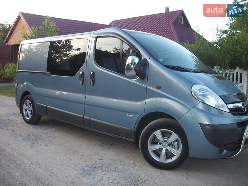 Opel Vivaro 2011