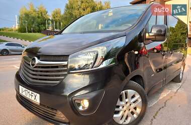 Минивэн Opel Vivaro 2017 в Ровно