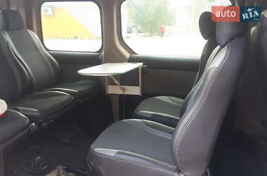 Минивэн Opel Vivaro 2008 в 