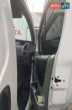 Минивэн Opel Vivaro 2006 в 
