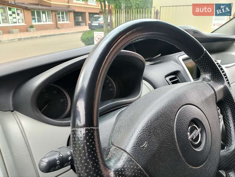 Катафалк Opel Vivaro 2014 в Софиевской Борщаговке