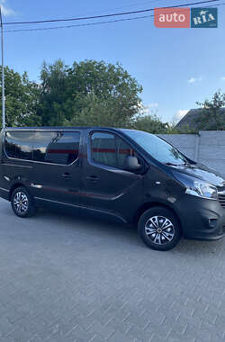 Минивэн Opel Vivaro 2014 в 