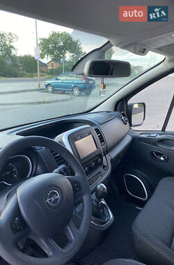 Минивэн Opel Vivaro 2014 в 