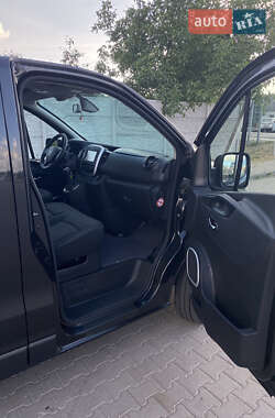 Минивэн Opel Vivaro 2014 в 