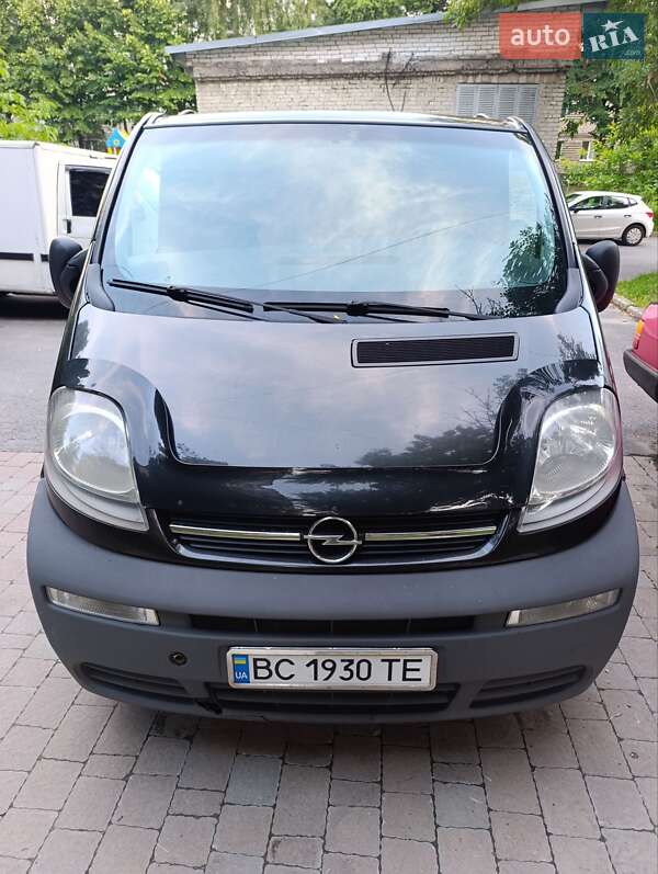 Opel Vivaro 2006