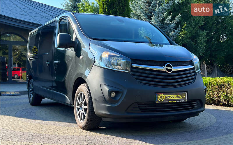 Opel Vivaro 2015