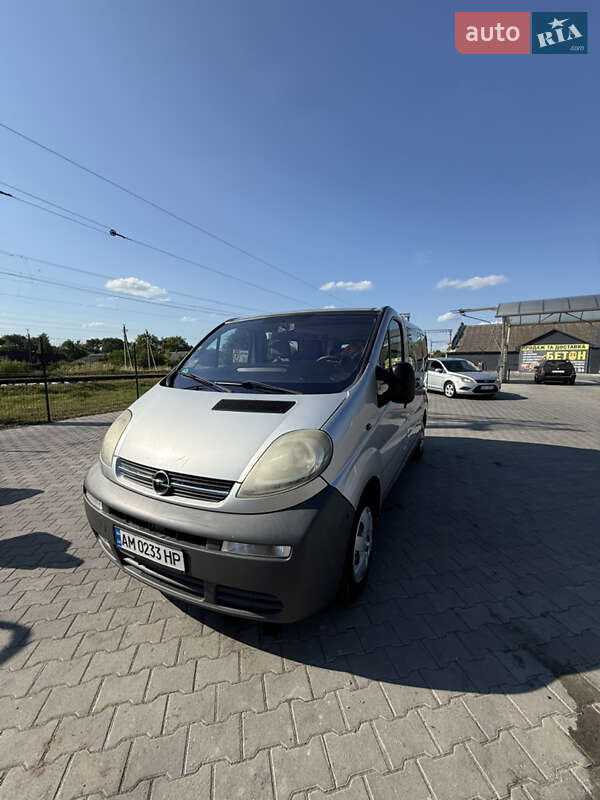 Минивэн Opel Vivaro 2006 в Звягеле