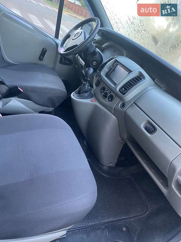 Мінівен Opel Vivaro 2003 в Житомирі