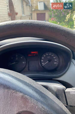 Грузовой фургон Opel Vivaro 2013 в 