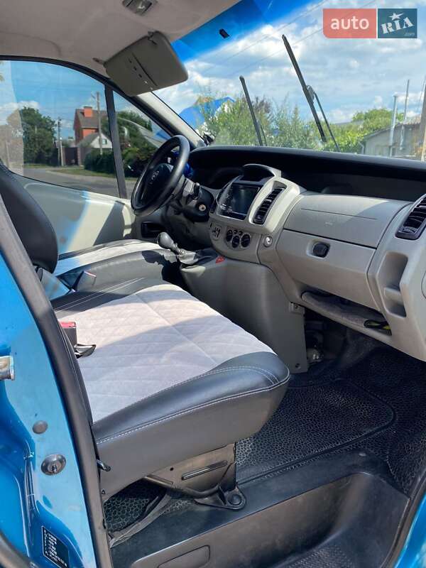 Мінівен Opel Vivaro 2006 в Борисполі