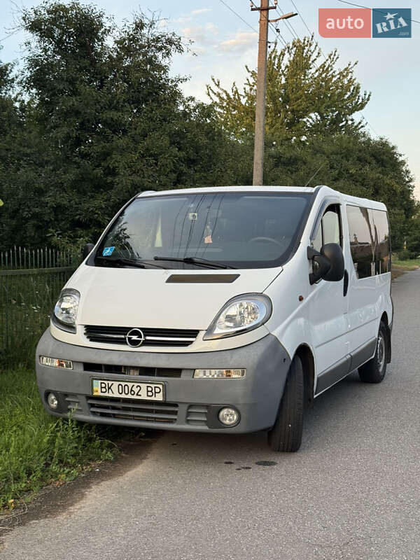 Opel Vivaro 2006