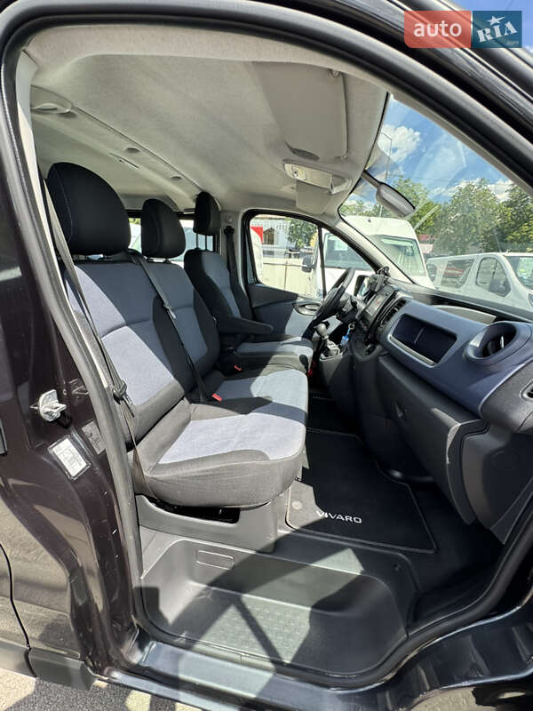 Грузопассажирский фургон Opel Vivaro 2018 в Киеве