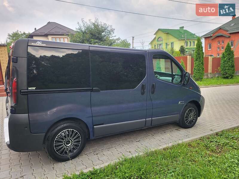 Мінівен Opel Vivaro 2005 в Хмельницькому