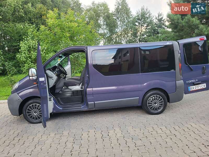 Мінівен Opel Vivaro 2005 в Хмельницькому