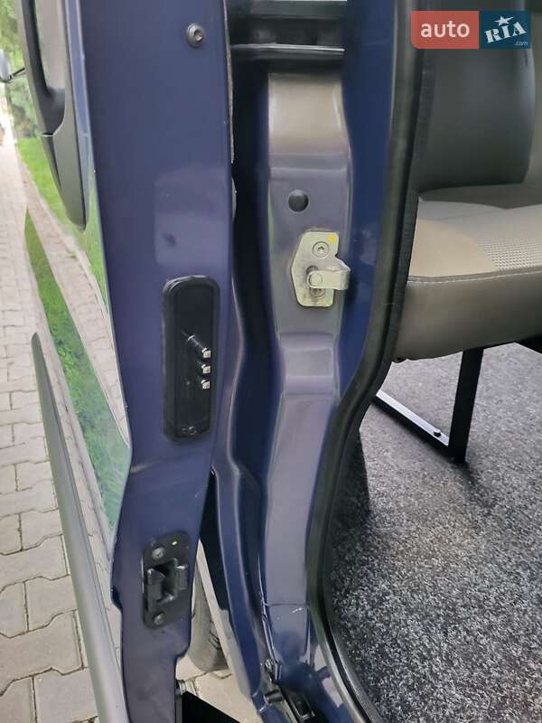 Мінівен Opel Vivaro 2005 в Хмельницькому