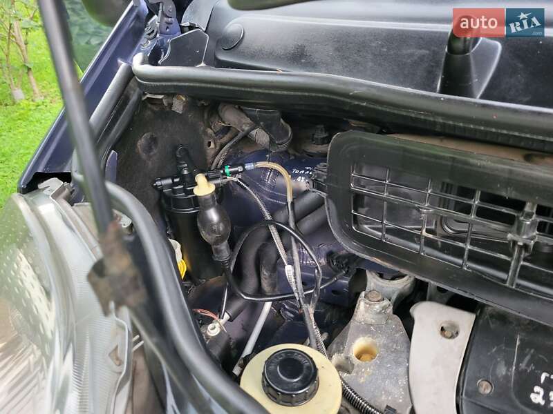 Мінівен Opel Vivaro 2005 в Хмельницькому