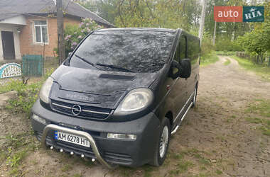 Мінівен Opel Vivaro 2004 в Звягелі