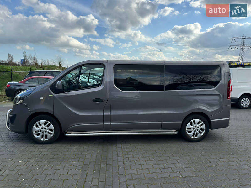 Минивэн Opel Vivaro 2015 в Киеве