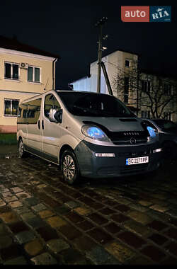 Мінівен Opel Vivaro 2003 в Мостиській