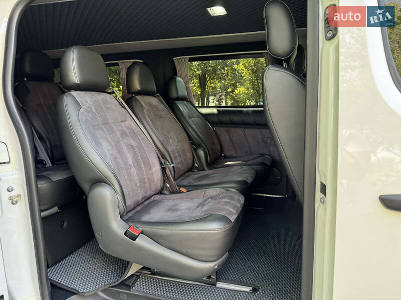 Мінівен Opel Vivaro 2020 в Хмельницькому