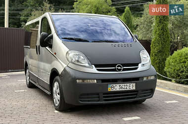 Мінівен Opel Vivaro 2002 в Косові
