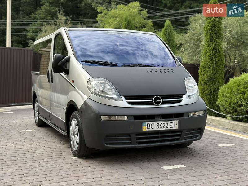 Opel Vivaro 2002