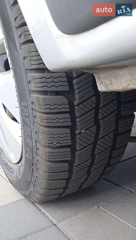 Минивэн Opel Vivaro 2005 в Шептицькому