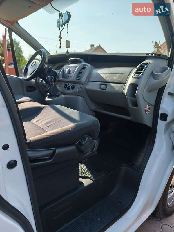 Мінівен Opel Vivaro 2010 в Ковелі