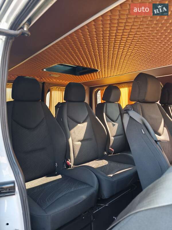 Мінівен Opel Vivaro 2010 в Ковелі