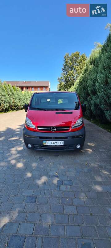 Opel Vivaro 2004 Opel Vivaro 2004
