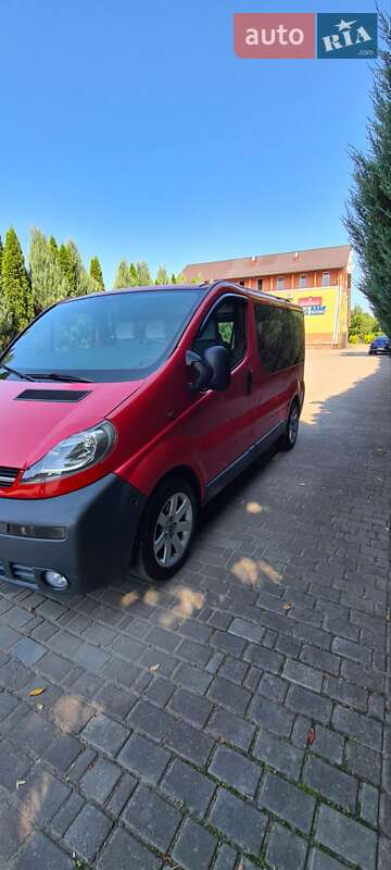 Минивэн Opel Vivaro 2004 в Самборе