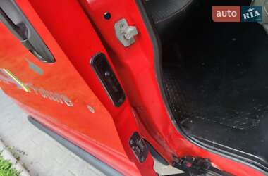 Минивэн Opel Vivaro 2003 в 