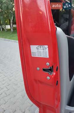Минивэн Opel Vivaro 2003 в 