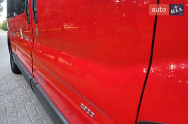 Минивэн Opel Vivaro 2003 в 