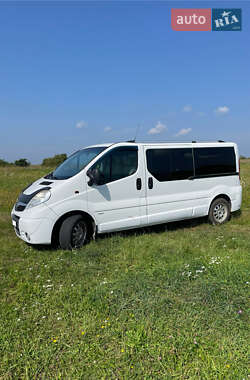 Минивэн Opel Vivaro 2011 в Зборове