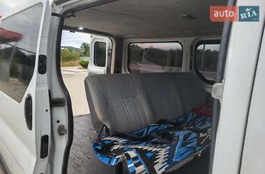 Минивэн Opel Vivaro 2004 в 