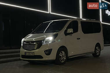 Мінівен Opel Vivaro 2015 в Львові